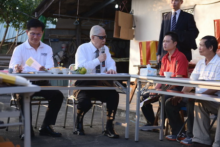 林佳龙(左一)和李登辉(左二)