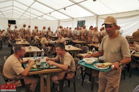 俄军上尉在叙利亚营救战友牺牲:身中6枪年仅3