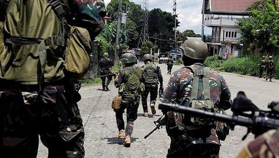 ����ͼ���ڷ��ɱ��ϲ������ķƾ�