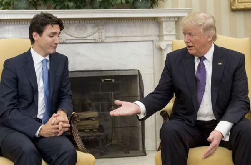 加拿大总理特鲁多和美国总统特朗普今年2月在白宫会面。