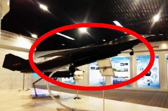 图为中国新型轰炸机模型