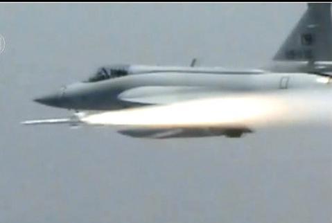 �ͻ�˹̹�վ�JF-17���׵硱��FC-1������ս��������PL-5E�տյ��� 