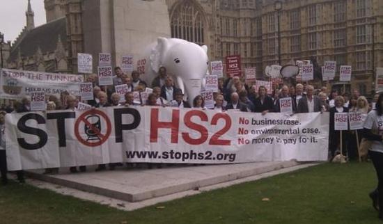 英国高铁HS2的兴建计划，一直遭到民间反对。