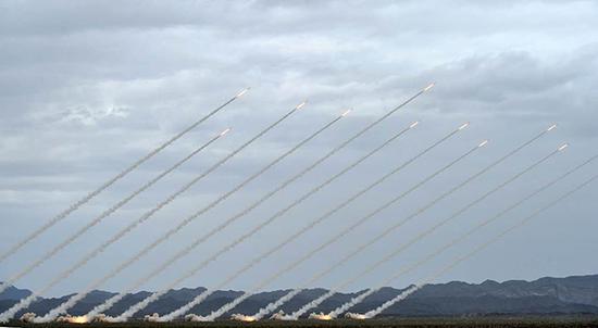 12��Զ�̻����6�����䣬����֮���������롣��ܲͼ�� 