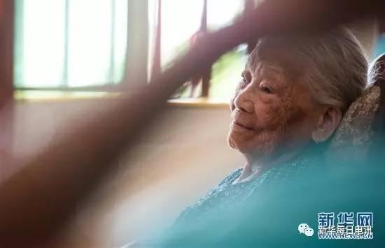 �������ں��������д�ï����Ӵ�ļ���(8��4����)������ͼƬ��Ϊ�»�������������