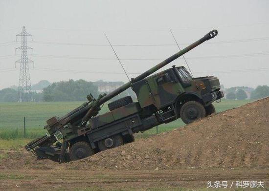 中国最新155毫米卡车炮现身高原 可完全碾压印度(图)