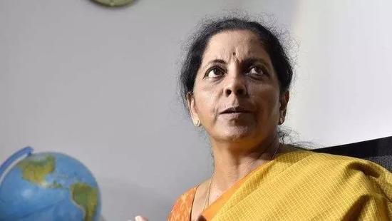 ӡ������Ů����