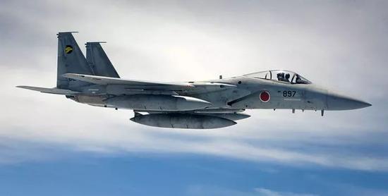 图1、日本航空自卫队的F-15J“鹰”式战斗机