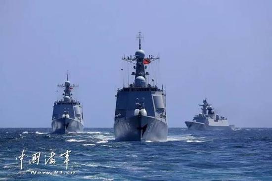 图注:中国海军发布的此次海空军东海联合演习照片。