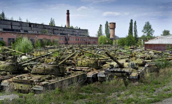 俄罗斯的废弃坦克停车场