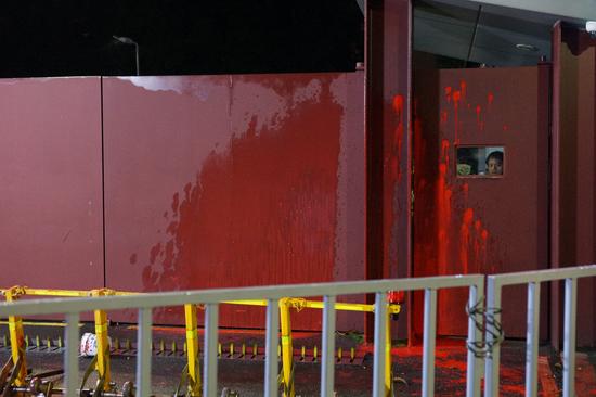蔡英文官邸被泼红漆（图源：苦劳网）