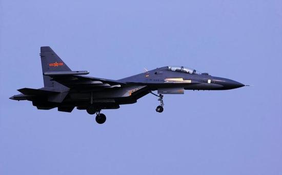 歼11D战机将面临下面困局 为何歼16能成为我