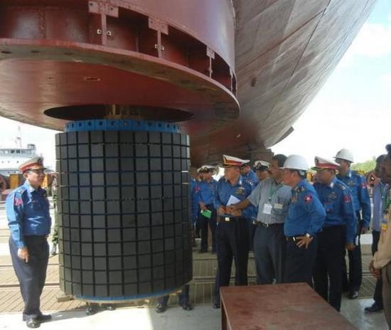 “辛标信”的船壳声呐由印度巴拉特电子提供