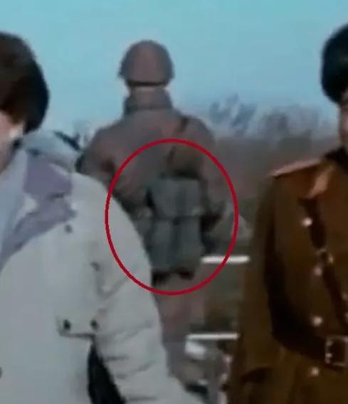 朝鲜阅兵新"弹筒"步枪啥来头？