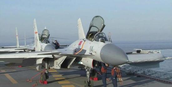 俄趁中国急购苏33狂涨价 最终促成中国歼15提前诞生