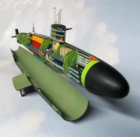 中国制造首艘核潜艇有多难?要从玩具模型摸索