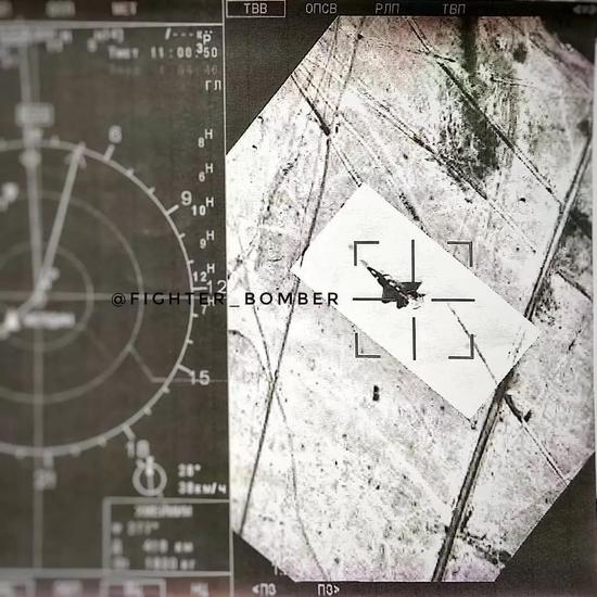 △早前曝光的苏-35“瞄准”F-22画面