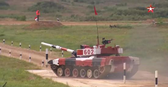 此次出战的是中国队602号车和第二车组