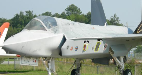 X-35验证机热交换机安装位置也被设计在进气道的侧面