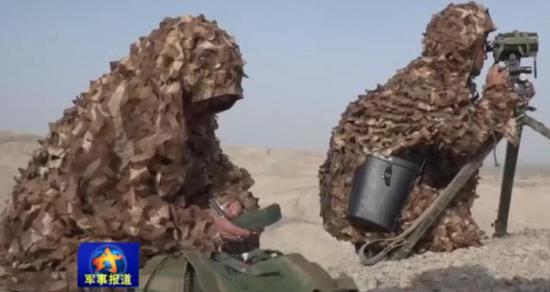 中国远火精度有多高 三发火箭弹竟同时击中一