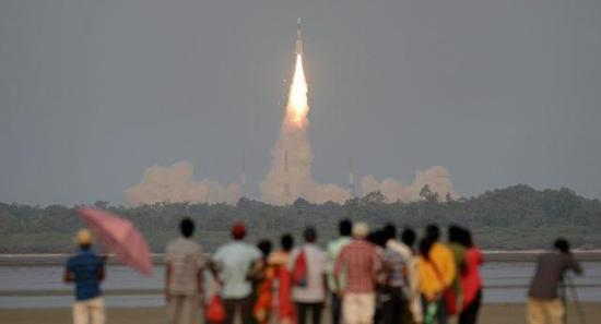 中国空间站即将开工 印度忙宣布将首次载人航天飞行