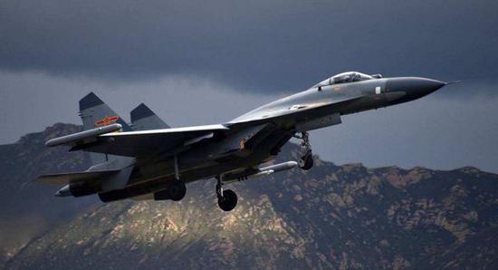 中国新型隐身材料曝光 可令歼15隐身性能不亚