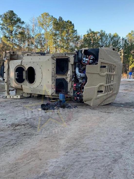 US ARMY WTF!Momnets网站发布的翻车照片