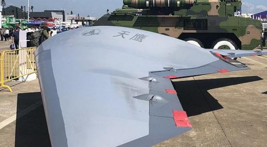 国产天鹰隐身无人机试飞 尾部控制面疑似与美