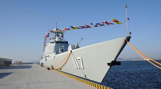 图片:北海舰队最新的052D西宁舰