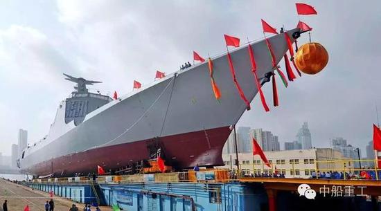 图片：大连厂建造的052D“齐齐哈尔”舰