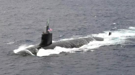 美国海狼级攻击型核潜艇“康涅狄格”号