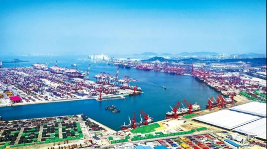 德国称中国绝造不出挖泥船 结果被天鲸号用造岛打脸
