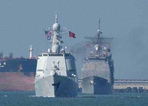 美国未加入海洋公约,坚持国家领海3海里,因此无权抗议。