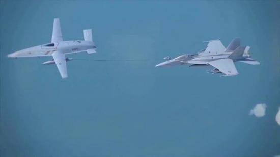 美国会:航母下次到中国门口时 带上MQ25无人加油机