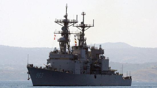 资料图:“斯普鲁恩斯”号驱逐舰