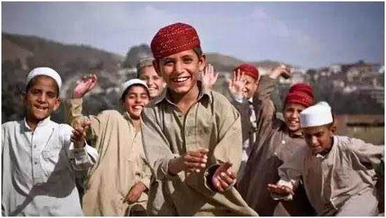 过去可以跨过去的坎,我们现在完全可以跨过去。