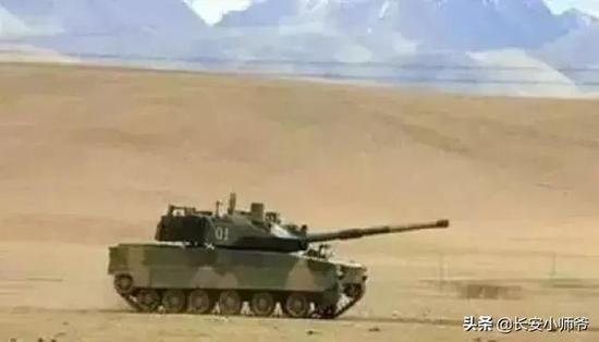 中国陆军15式坦克不但重量够轻 还具备隐身作