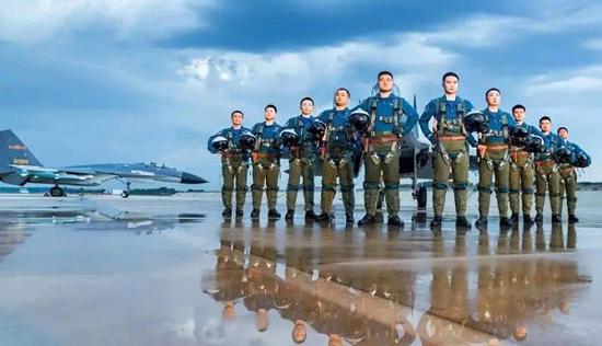 �������ȷ���4�λ�ÿվ��Կ���ս���������һ����4������Ա��ý�ͷ��