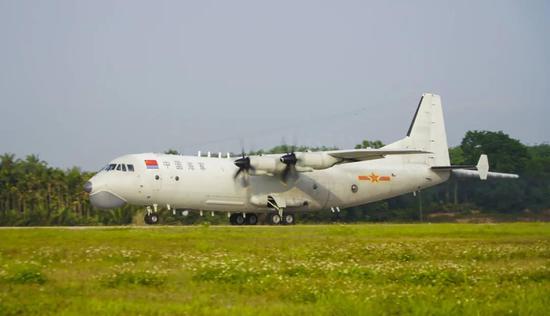 海军空潜200南海反潜演习 搜潜攻潜一体化性能强大