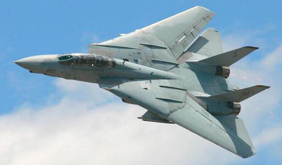 其实中国的远程攻击机,F14最合适,不管对空还是对地