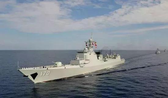 资料图:中国海军“兰州”号导弹驱逐舰