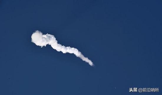 卫星升空