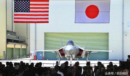 日本首架F-35