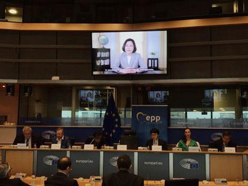 ��Ӣ��ͨ����Ƶ¼Ӱ��ŷ����ᷢ���ݽ� ͼ�ԡ������硱