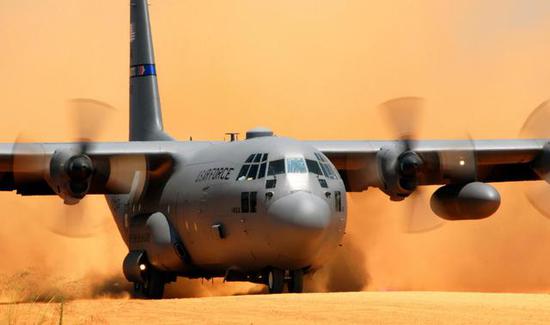 (该国也曾考虑引进美制C-130“大力神”型战术运输机)