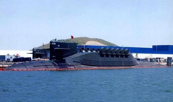 早期的094型核潜艇