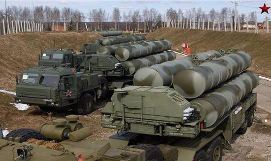 图1 S-400防空导弹