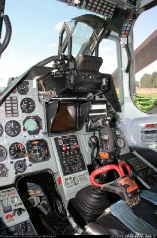 单座驾驶舱成卡-50最失败设计：高估飞行员驾驶技能