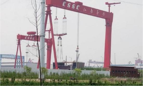 003�ͺ�ĸ�ֶ��ڽ����촬���������й�����˫���ر���ĸ��ʱ��