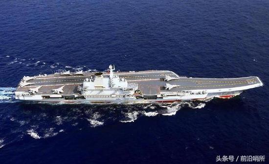 我首艘国产航母刚刚离开泊位 美军少将坦言落后中国